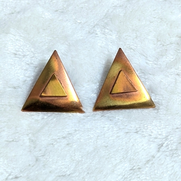 Vintage Copper Triangle Pierced Earrings - Picture 2 of 7